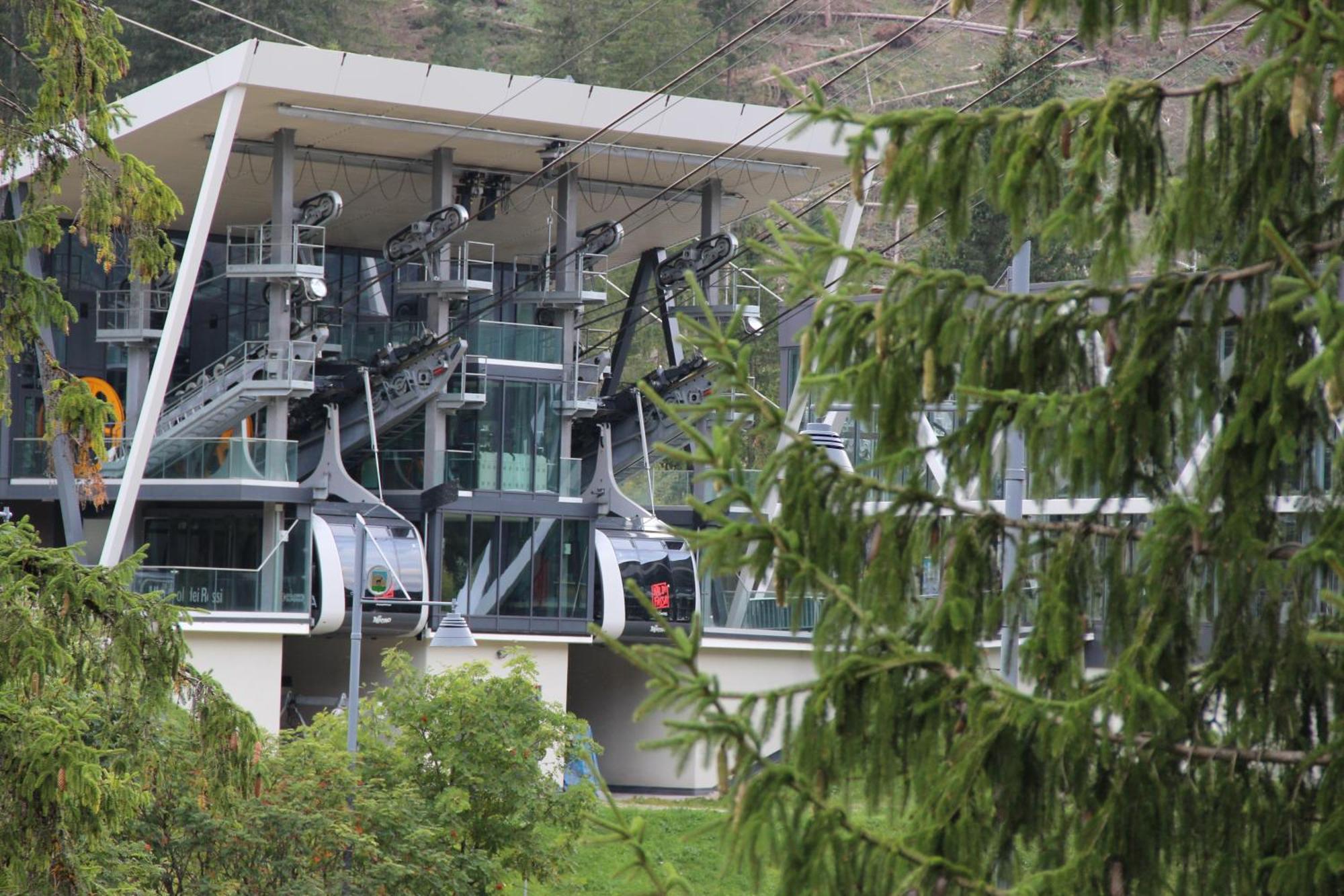 Cesa Sot Bosch Apartment Canazei Luaran gambar